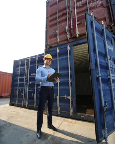 controle-de-carga-para-contramestre-caixa-de-conteineres-do-navio-de-carga-para-importacao-e-exportacao